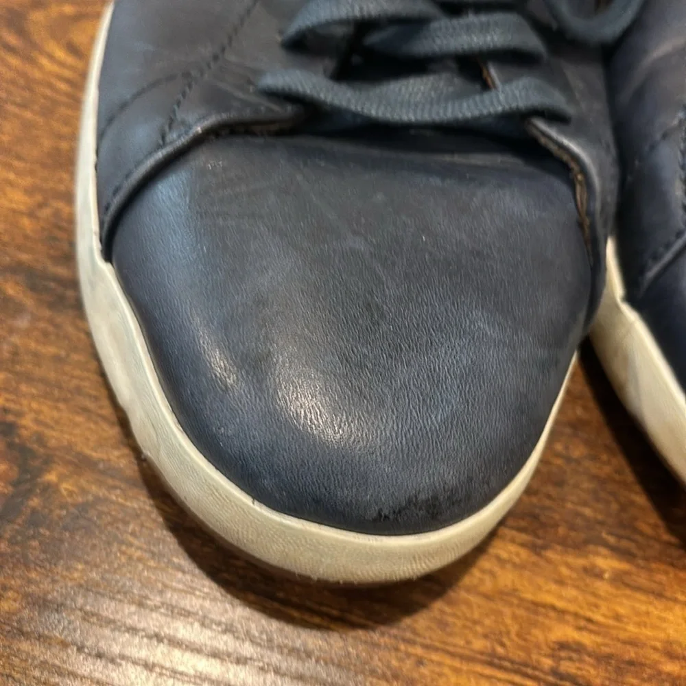 Cole Haan mens Grand Pro Sneaker  leather blue size 10.5